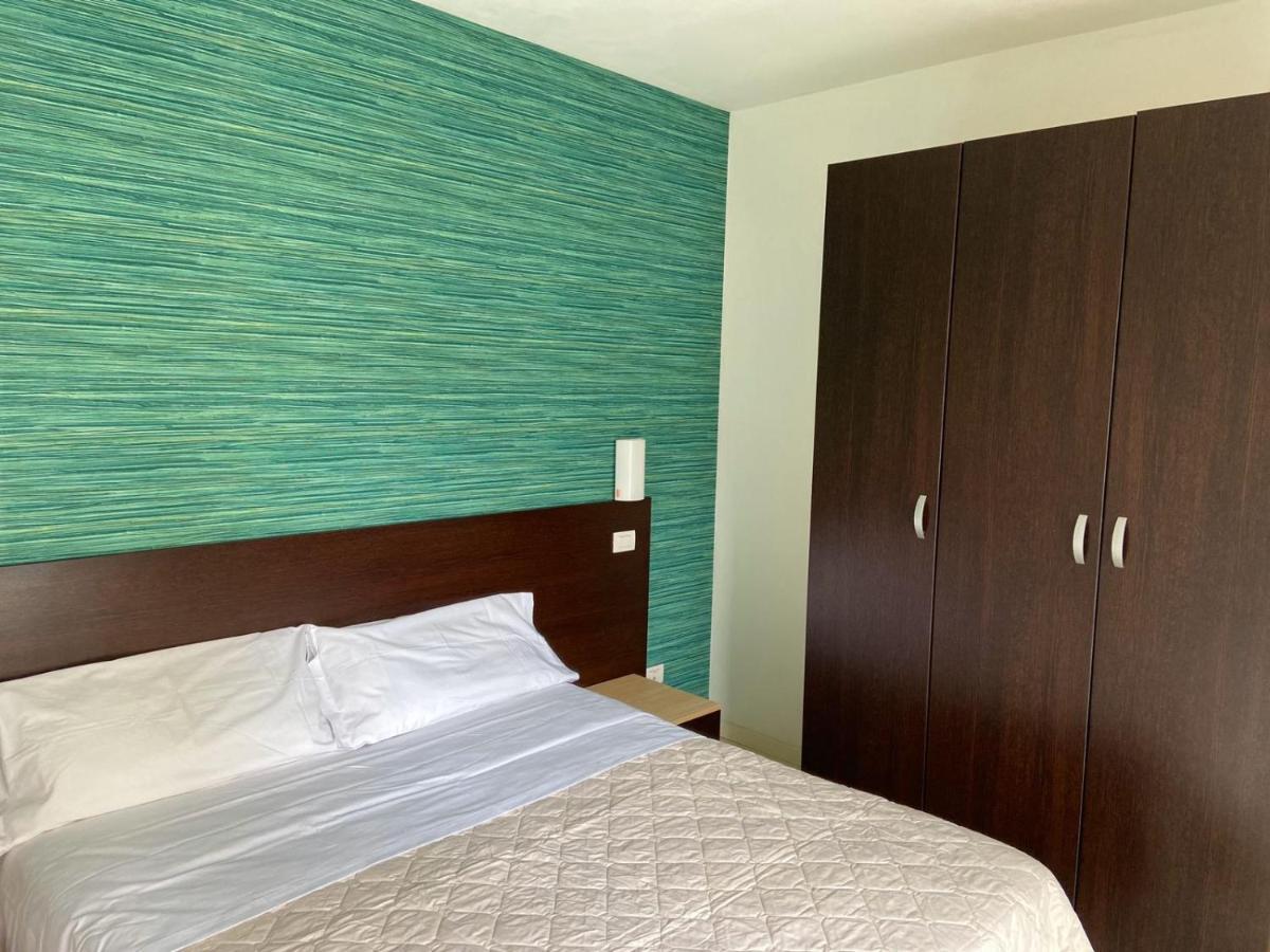 Residence Acqua Suite Marina Rimini Zewnętrze zdjęcie
