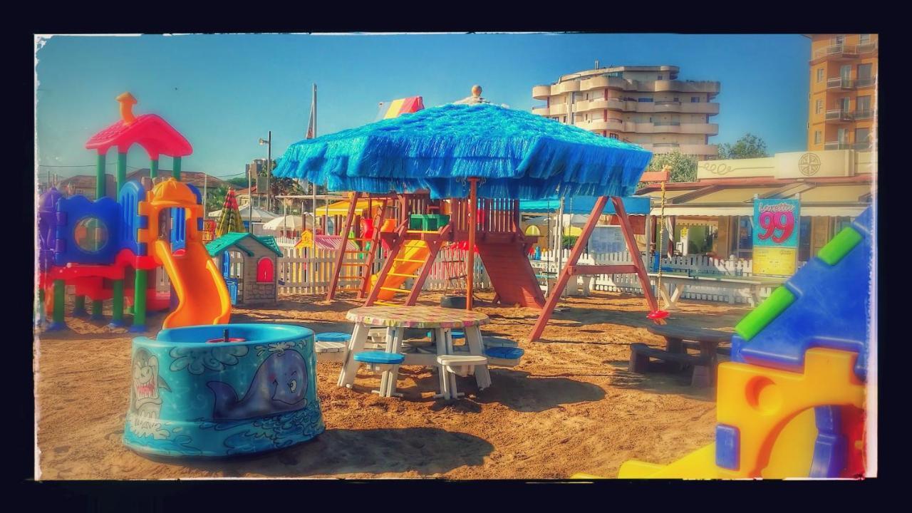 Residence Acqua Suite Marina Rimini Zewnętrze zdjęcie